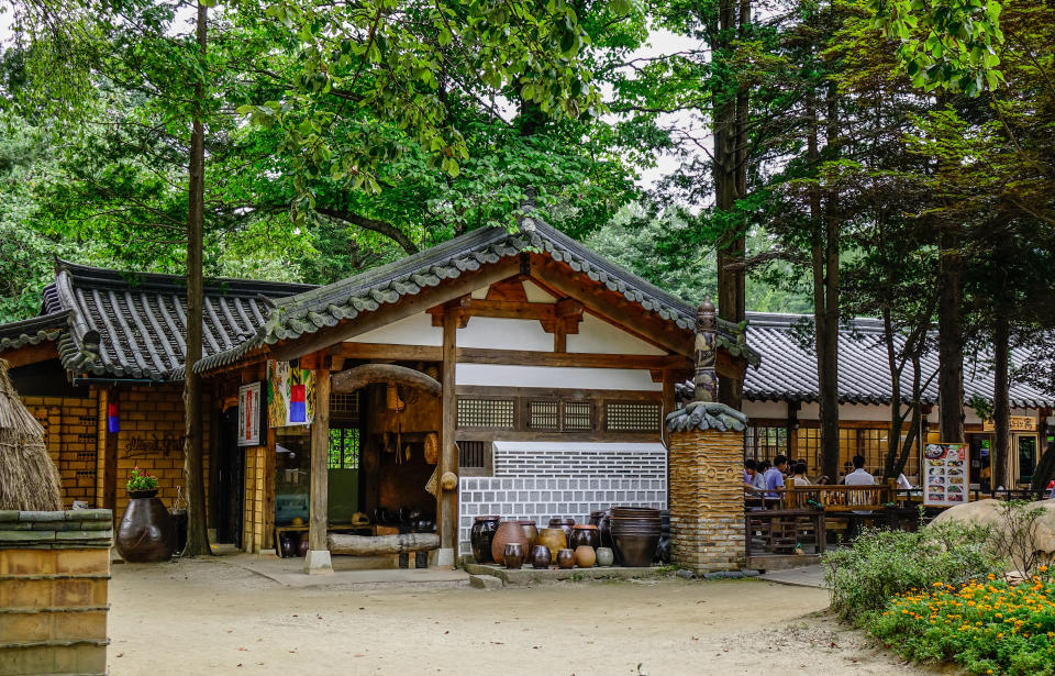 韓國旅遊｜首爾近郊南怡島1日遊推介！買1送1加送獨家75折優惠碼 人均$181.3起遊小法國村/草泥馬樂園｜Yahoo購物節