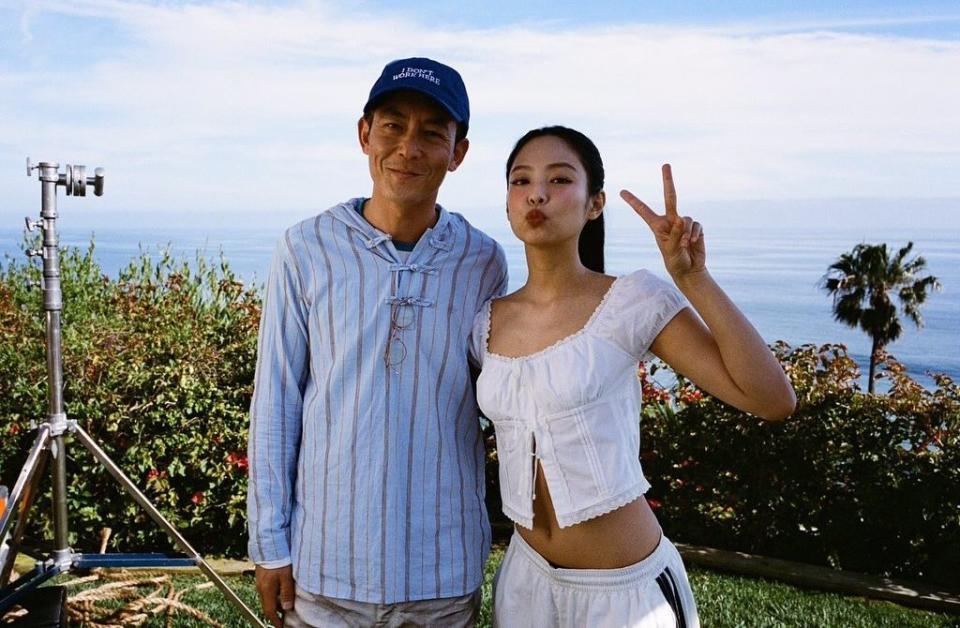 Jennie曬出和陳冠希合照。（圖／jennierubyjane IG）