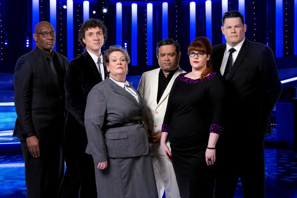 The team of Chasers (L-R): Shaun Wallace, Darragh Ennis, Anne Hegerty, Paul Sinha, Jenny Ryan and Mark Labbett. (ITV)