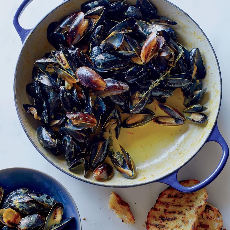 Mussels in a Saffron-Citrus Cream Sauce