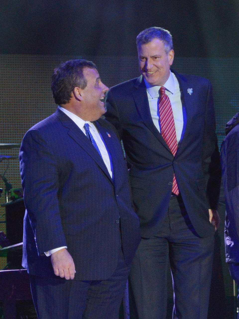 JERSEY CITY, NJ - JANUARY 27:  Governor of New Jersey Chris Christie (L) and New York City Major Bill de Blasio attend the Super Bowl Kickoff Spectacular at Liberty State Park on January 27, 2014 in Jersey City, New Jersey.  (Photo by Mike Coppola/Getty Images)