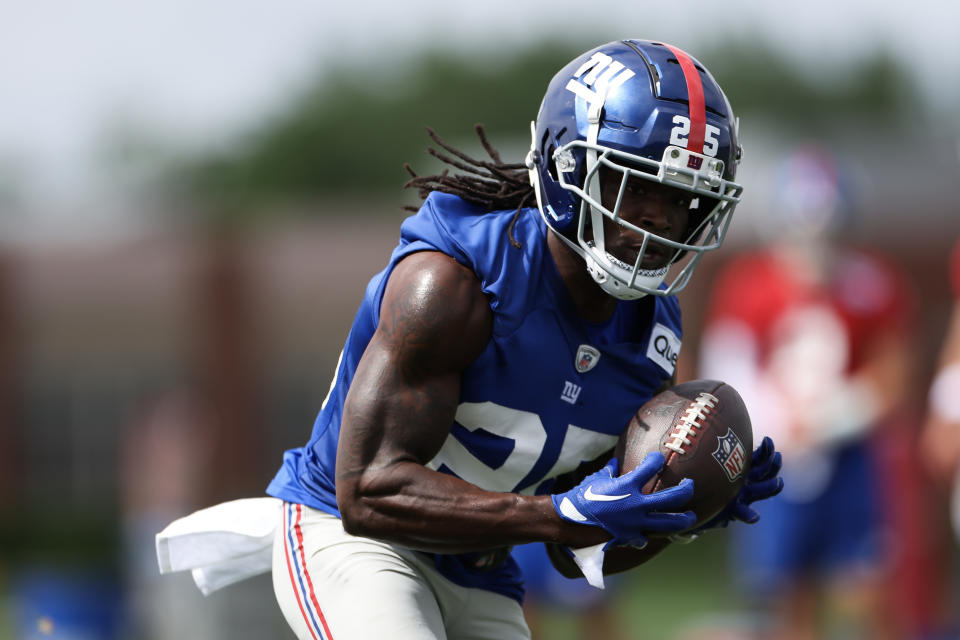 EAST RUTHERFORD, NEW JERSEY – JUNE 6: Dante Miller #25 of the New York Giants participates in drills during the New York Giants OTA offseason workouts at the NY Giants Quest Diagnostics Training Center on June 6, 2024 in East Rutherford, New Jersey. (Photo by Luke Hales/Getty Images)