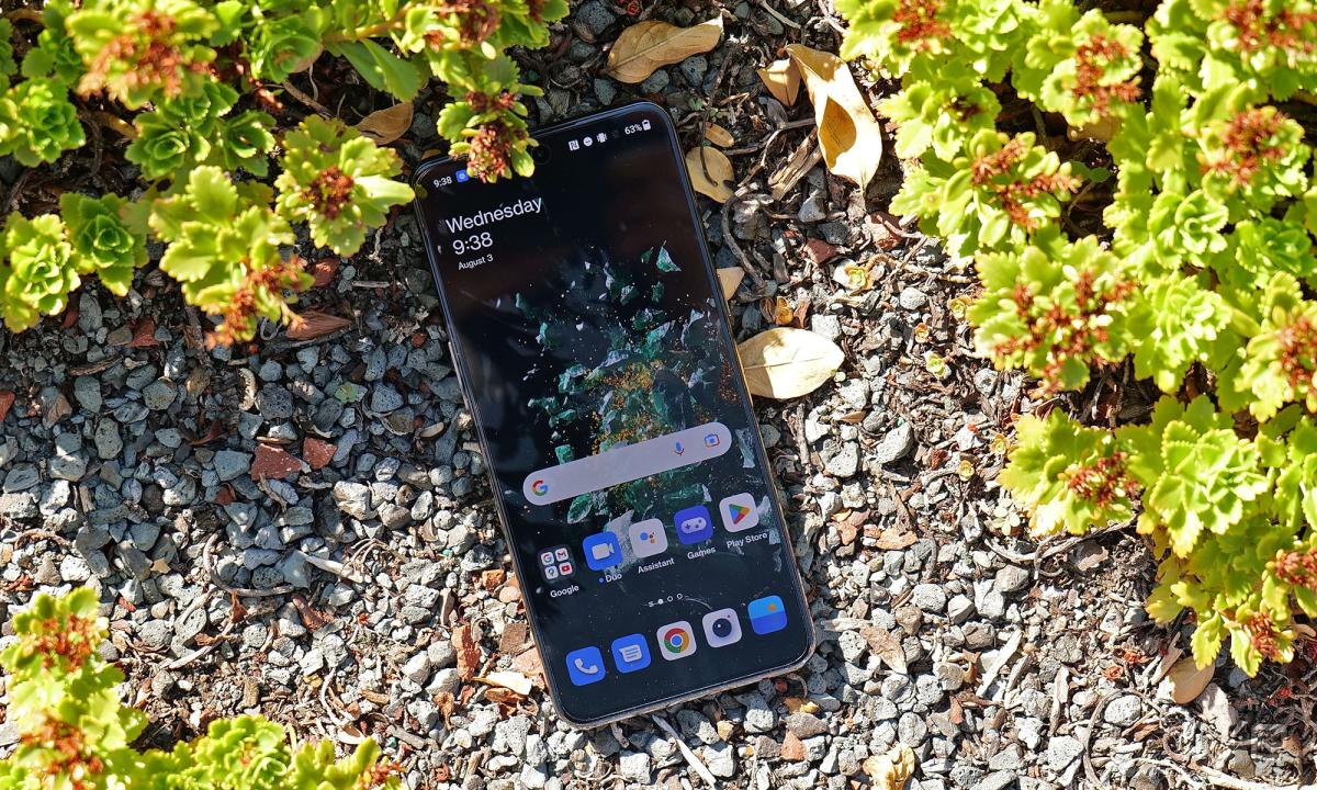 OnePlus 10T review: Turbo turbulence