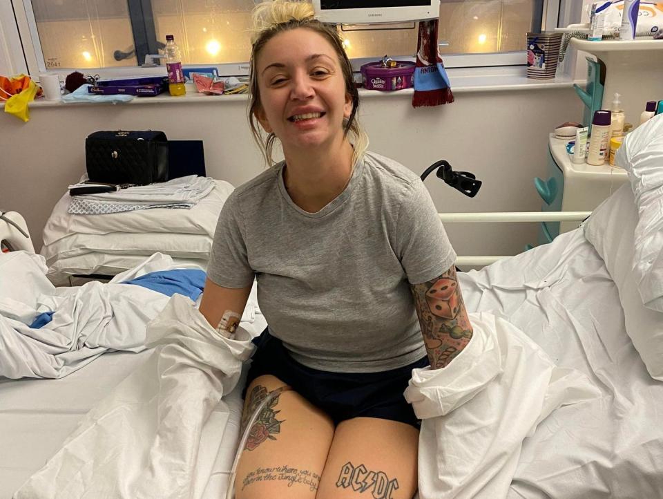 Sadie Kemp in the hospital recovering