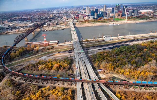 The longest drive in the contiguous US runs through St. Louis. How