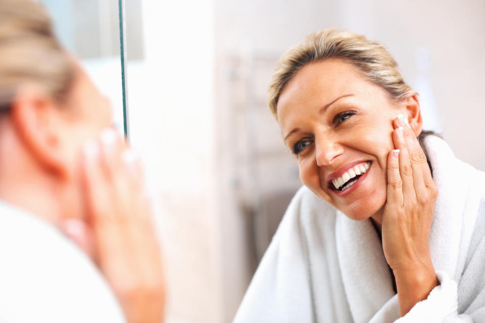 Amazon's top-rated gel cream is on sale for $14. (Images via Getty Images)