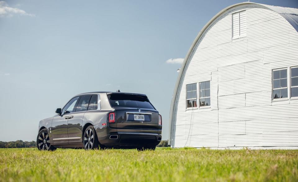 View Every Angle of the 2019 Rolls-Royce Cullinan