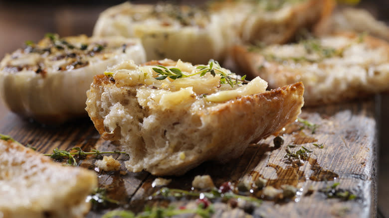 roasted bread with garlic 