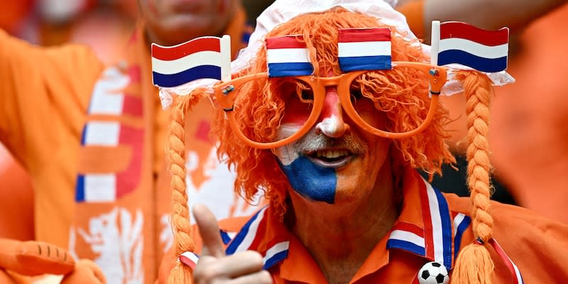 Für diesen Fan steht fest, wer bei der EM weit kommen wird: Oranje!<span class="copyright">AFP via Getty Images</span>