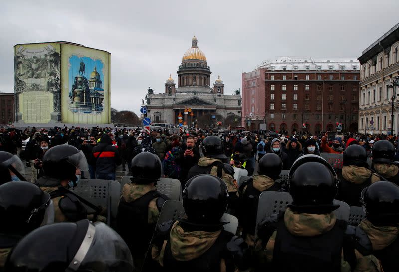 Rally in support of Alexei Navalny in Saint Petersburg