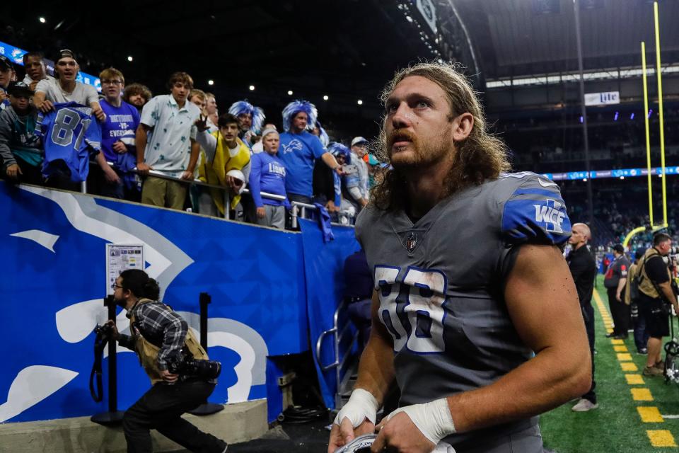 Detroit Lions tight end T.J. Hockenson (88) walks back into the tunnel after the Lions lost, 31-27, to the Miami Dolphins at Ford Field in Detroit on Sunday, Oct. 30, 2022.
