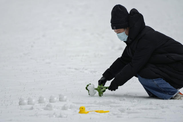 Snow closes schools and highways in northern China for the second time this  week