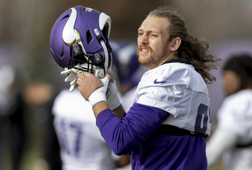 Newly acquired Minnesota Vikings tight end T.J. Hockenson (87) during NFL football practice on Wednesday, Nov. 2, 2022, in Eagan, Minn. Hockenson has been one of the league’s most productive pass-catching tight ends since the Lions picked him eighth overall in the first round of the 2019 draft out of Iowa. (Carlos Gonzalez/Star Tribune via AP)