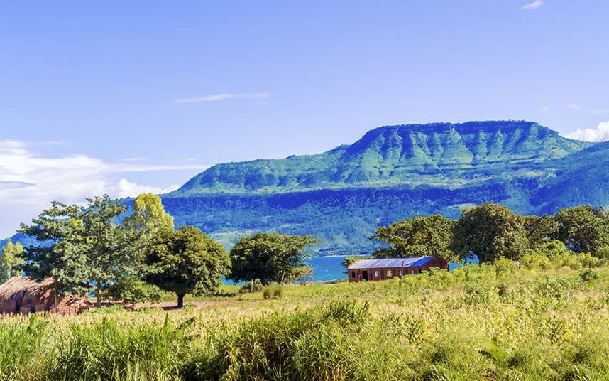 The picturesque lakeside landscape of Malawi - Marek Poplawski
