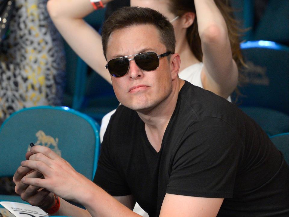 elon musk at las vegas boxing match