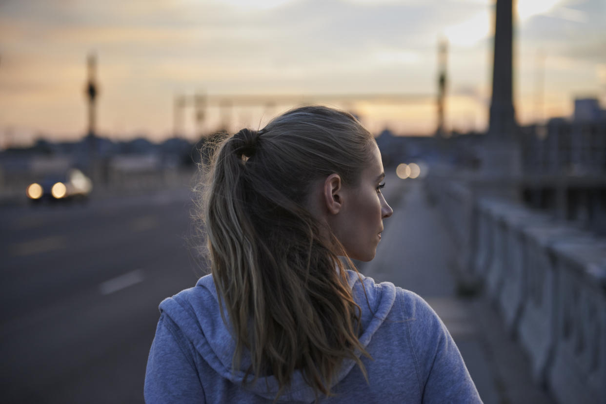 Histoires de femmes infidèles : quand son premier amour d'adolescence la recontacte, l'adultère commence