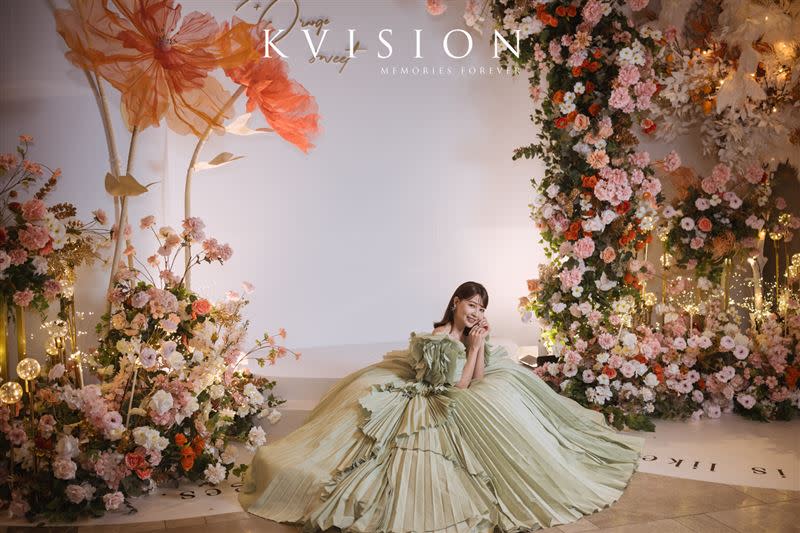 謝京穎婚禮時剪短頭髮。（圖／Kvision海外婚禮婚紗攝影團隊提供）