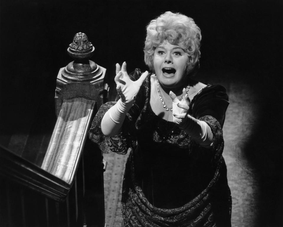 WHO SLEW AUNTIE ROO?, Shelley Winters, 1971