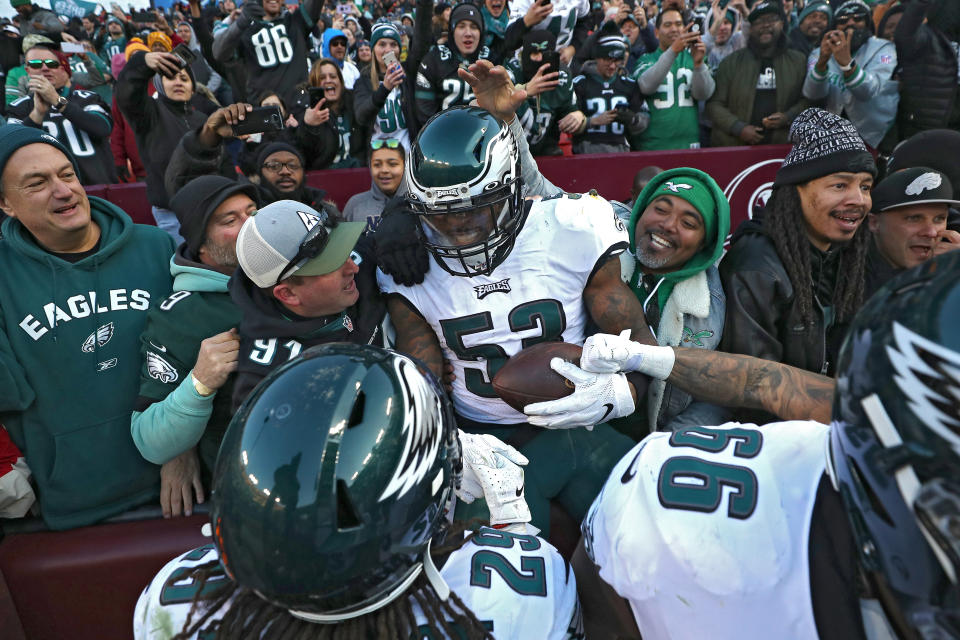 The Eagles kept pace in the NFC and delivered frustration for Washington bettors with a wild late touchdown. (Patrick Smith/Getty Images)