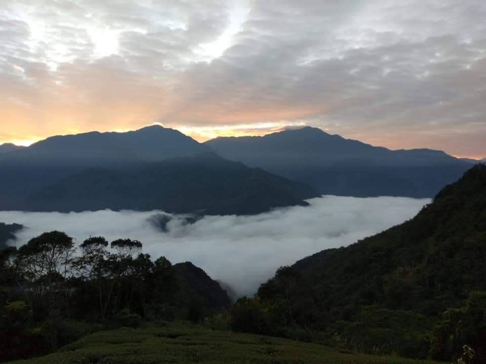 武界部落日出雲海。 （中華旅行社提供）