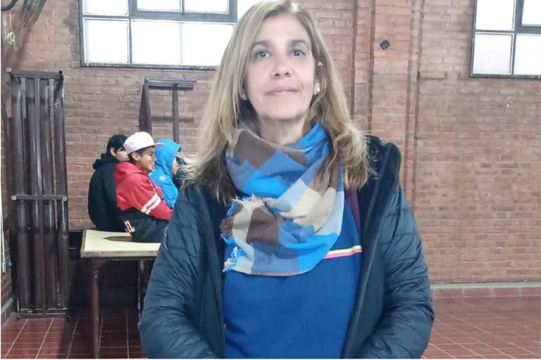 Valeria Juri le obsequió unas zapatillas a un alumno y la respuesta que él le dio la tomó por sorpresa