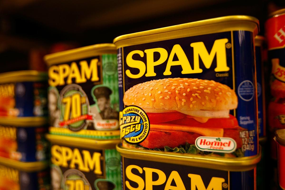 SPAM Canned Meat 3 Teriyaki, 3 Hickory Smoke, 3 Turkey, 3 Bacon (12 cans  total)