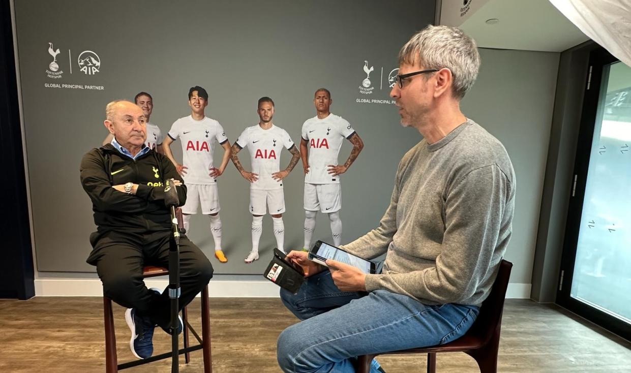 Tottenham Hotspur great Osvaldo Ardiles (left) during an interview with Yahoo Southeast Asia. (PHOTO: Yahoo News Singapore)