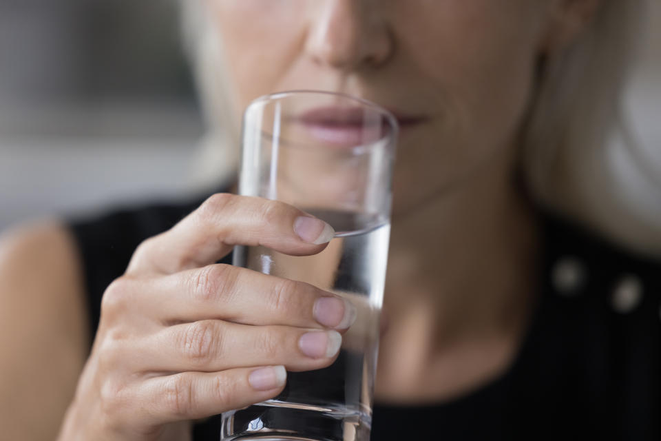 Kann man destilliertes Wasser gefahrlos trinken?
