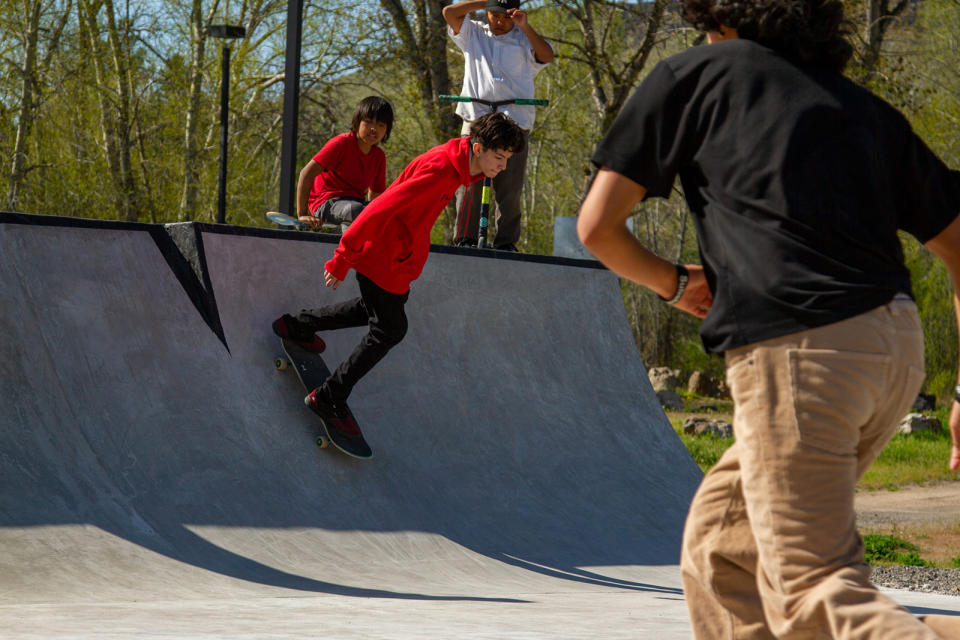 Izacc Macy, a sophomore at Redmond Proficiency Academy and a Warm Springs tribal citizen, frequents the new park at least three times per week. Photo by Jarrette Werk (Underscore News/Report for America)