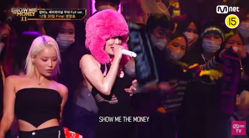 ▲泫雅出席《Show Me The Money 11》舞台助演，氣勢鎮壓全場。（圖／翻攝自《Mnet TV》YouTube）