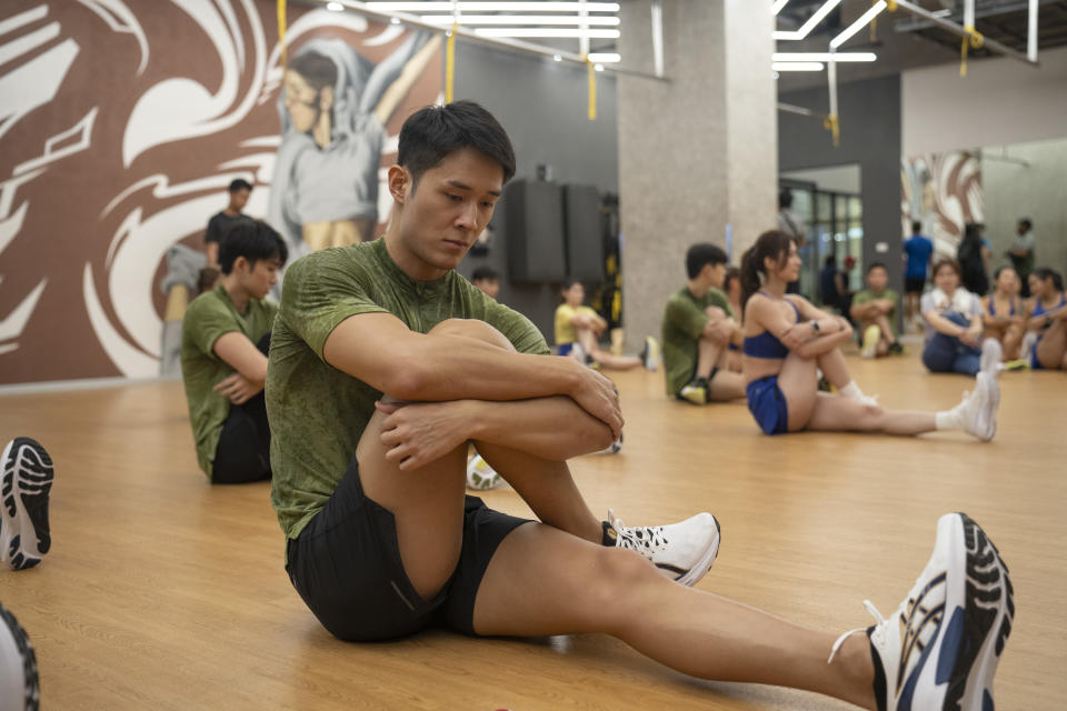 Tyler Ten stretching before embarking on a series of stability tests with the Asics Gel-Kayano 30. PHOTO: Sportplus/Asics