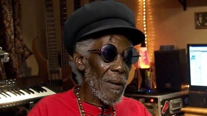 Garth Dennis, a Jamaican musician credited among the architects of “electro reggae,” a fusion of reggae and electronic music conveyed by the world-renowned band Black Uhuru, has died. (Photo: Screenshot/E-Live Unplugged)