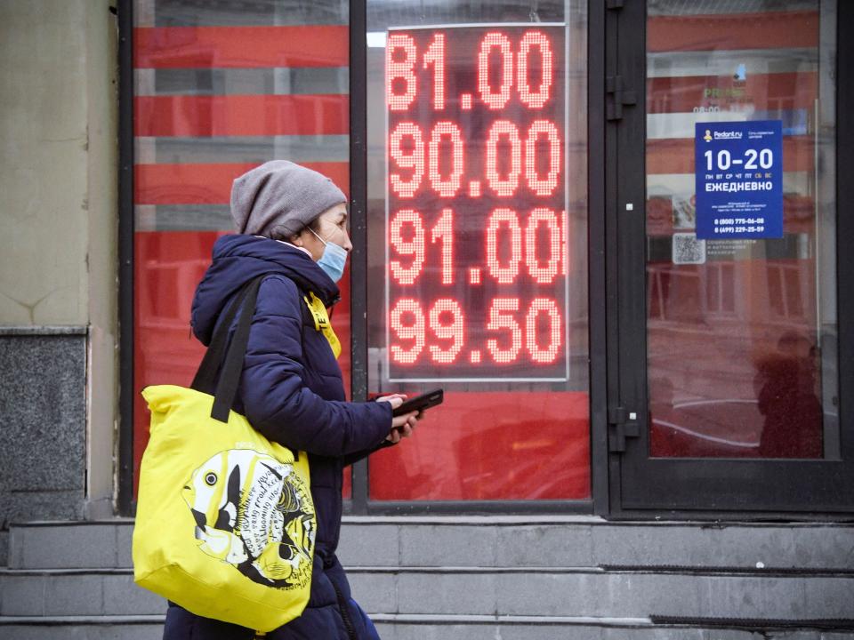 Russia currency sanctions economy