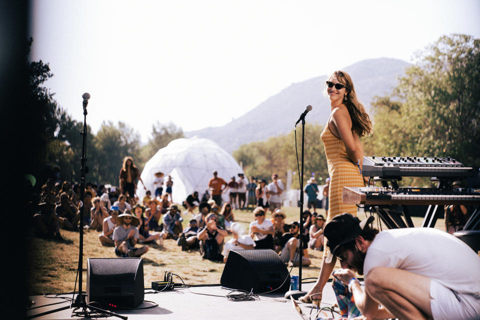 Molly Lewis at Desert Daze (Photo: Pooneh Ghana)