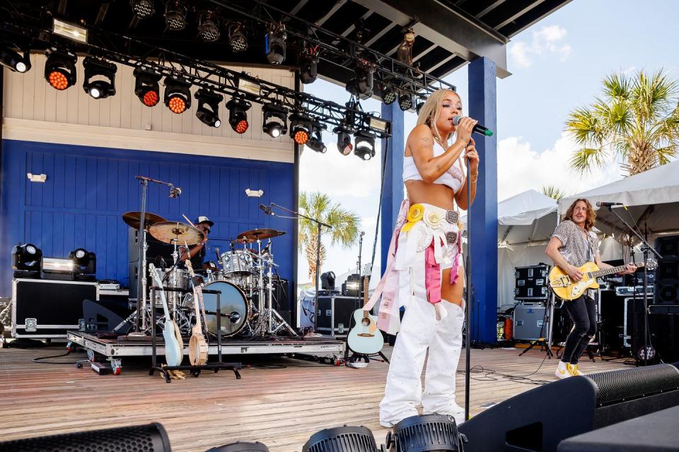 2024 hangout music festival held in gulf shores, alabama from may 17 19, 2024 photo by alive coverage for hangout music festival