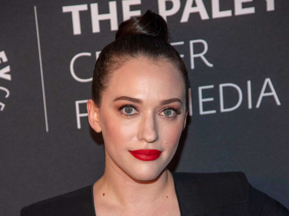 Kat Dennings bei einem Event in Beverly Hills, 2019. (Bild: Eugene Powers/shutterstock)