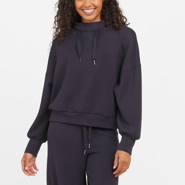 The Spanx Loungewear That Oprah Said 'Feels Like a Hug' Is Finally Back in  Stock - Yahoo Sports