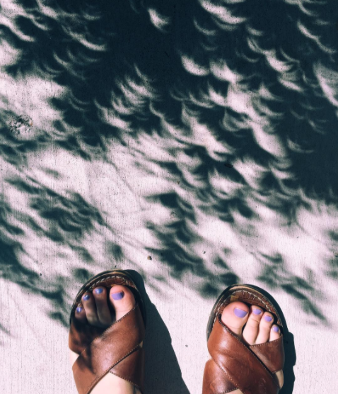 <p>Más sombras del eclipse (Instagram/wandererstarot). </p>