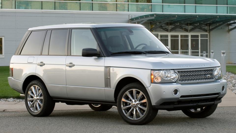 利菁也曾被媒體捕捉到搭乘老公駕駛的Land Rover Range Rover休旅車外出。(圖片來源/ Land Rover)