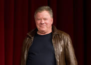 <p>“Ich bin tief betroffen über den Tod von Carrie Fisher. Ich werde unsere Frotzeleien vermissen. Ein wundervolles Talent und Licht ist erloschen”, waren die Worte von “Star Trek”-Star William Shatner. </p>