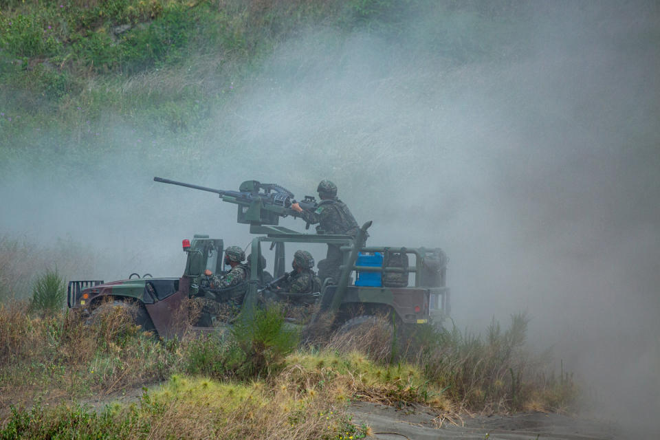 Image: Taiwan Conducts Live Fire Military Exercises (Annabelle Chih / Getty Images)