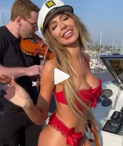 Farrah Abraham wears lingerie on a yacht