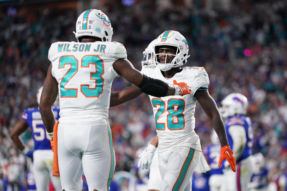Los Miami Dolphins fueron la organizacion mejor calificada por sus jugadores en el reporte de la NFLPA. (Foto: Rich Storry/Getty Images)