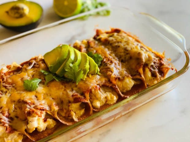 <p><a href="https://theshortordercook.com/best-keto-chicken-enchiladas/" rel="nofollow noopener" target="_blank" data-ylk="slk:The Short Order Cook;elm:context_link;itc:0;sec:content-canvas" class="link ">The Short Order Cook</a></p><p>The best chicken enchilada recipe is a low-carb and keto dream thanks to the Crepini egg thins. Stuffed with chicken, cheese and sour cream to satisfy everyone.</p><p><strong>Get the recipe: <a href="https://theshortordercook.com/best-keto-chicken-enchiladas/" rel="nofollow noopener" target="_blank" data-ylk="slk:Best Keto Chicken Enchiladas;elm:context_link;itc:0;sec:content-canvas" class="link ">Best Keto Chicken Enchiladas</a></strong></p>