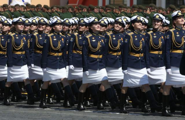 russian military women