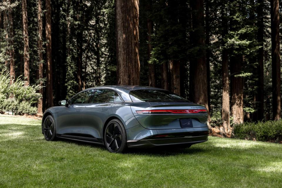 2024 lucid air