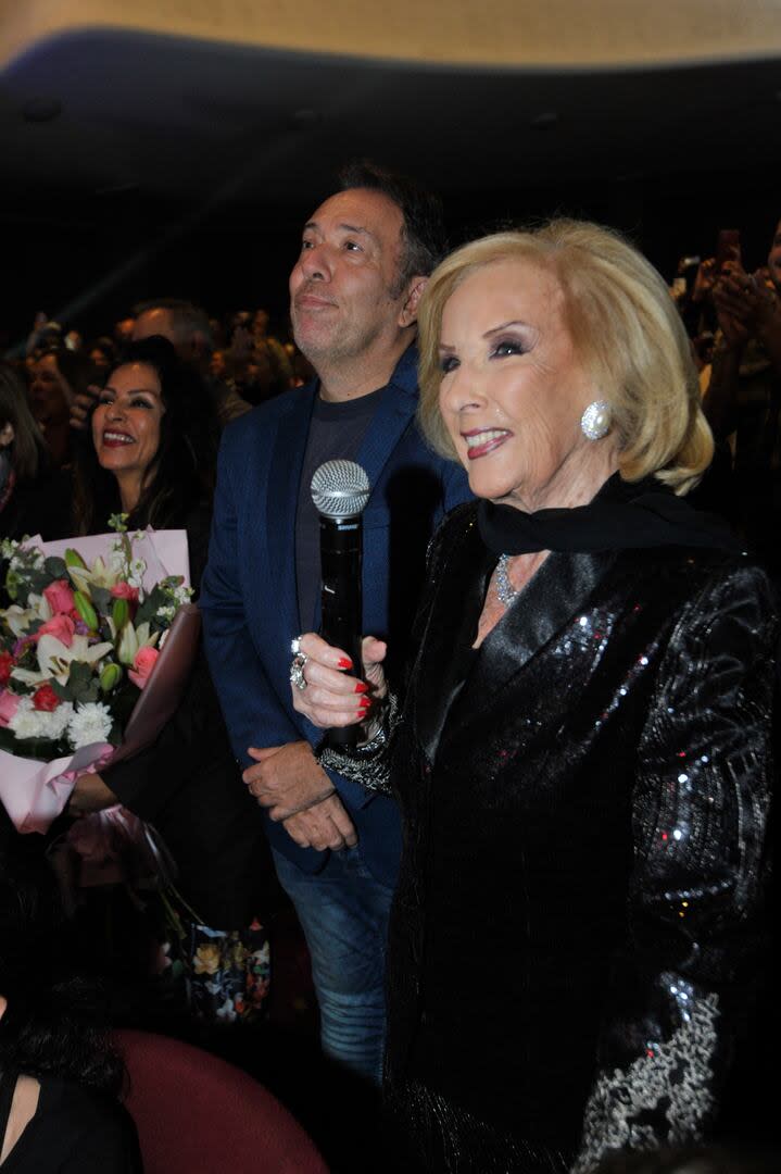 "Yo, Mirtha Legrand, les doy el premio al mejor espectáculo de Buenos Aires”, agregó La Chiqui, envuelta en aplausos - Créditos: @Gerardo Viercovich