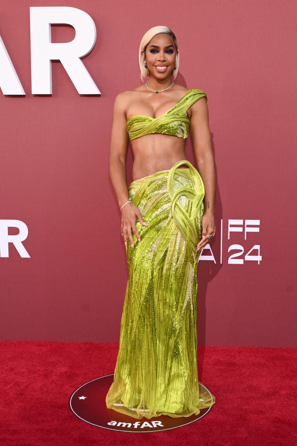 Kelly Rowland at the 2024 amfAR Gala.