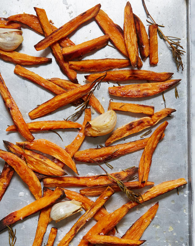 Garlic Butter Sweet Potato Fries - Grandbaby Cakes