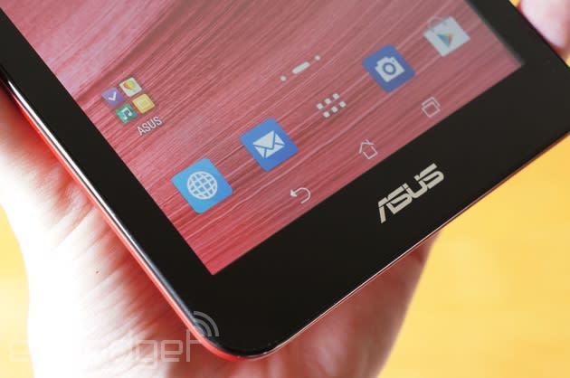 ASUS MeMO Pad 7 ZenUI up close